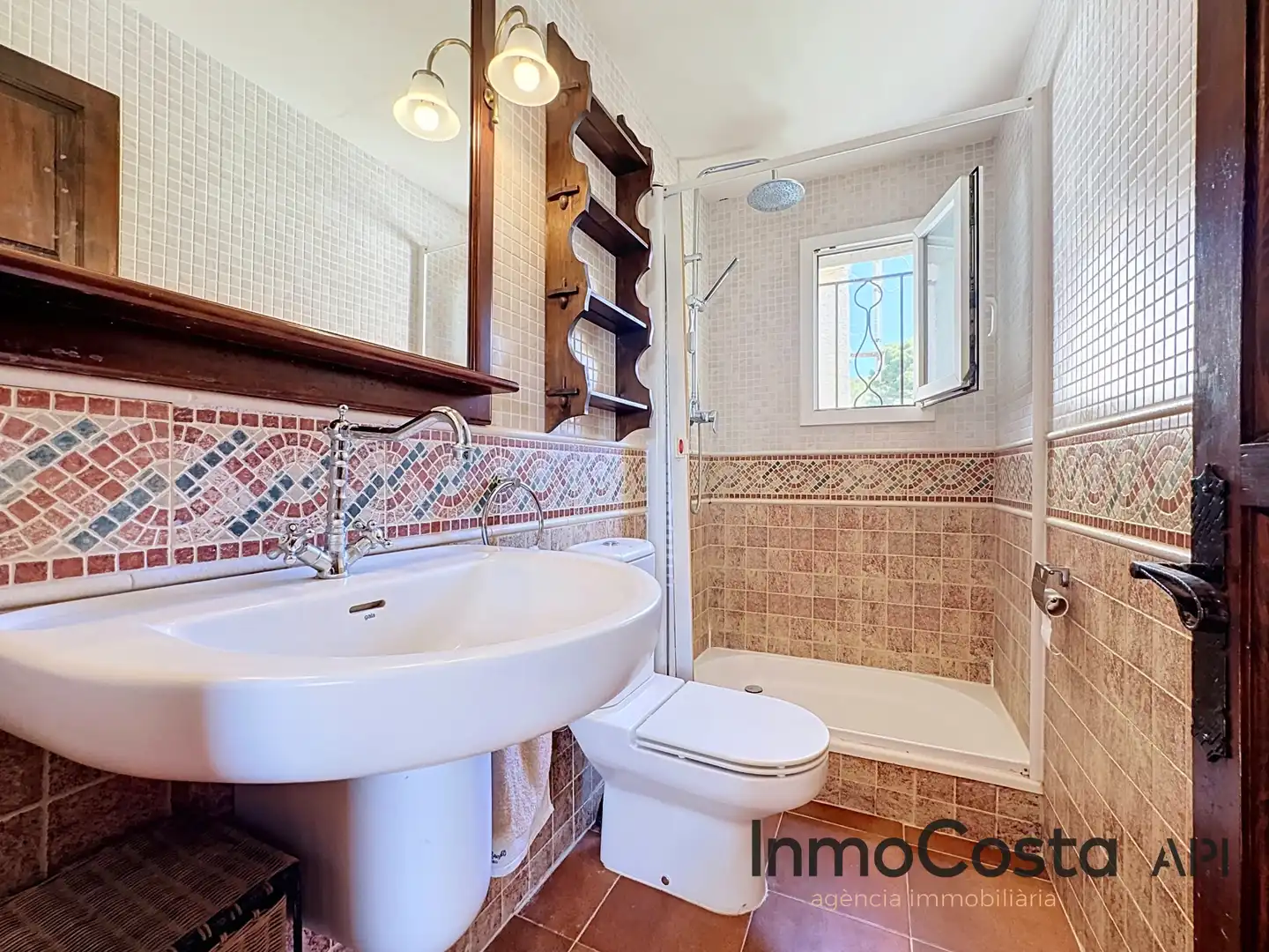 Bathroom of Detached homes for sale in L'Estartit  with Air Conditioner, Private garden and Terrace
