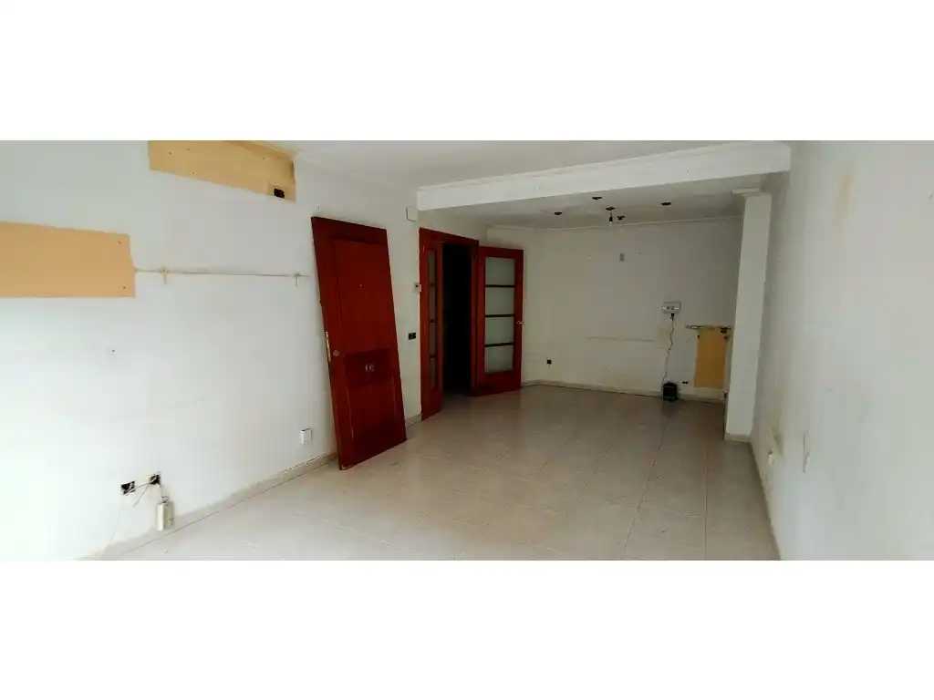 Wohnung zum Verkauf in Salt