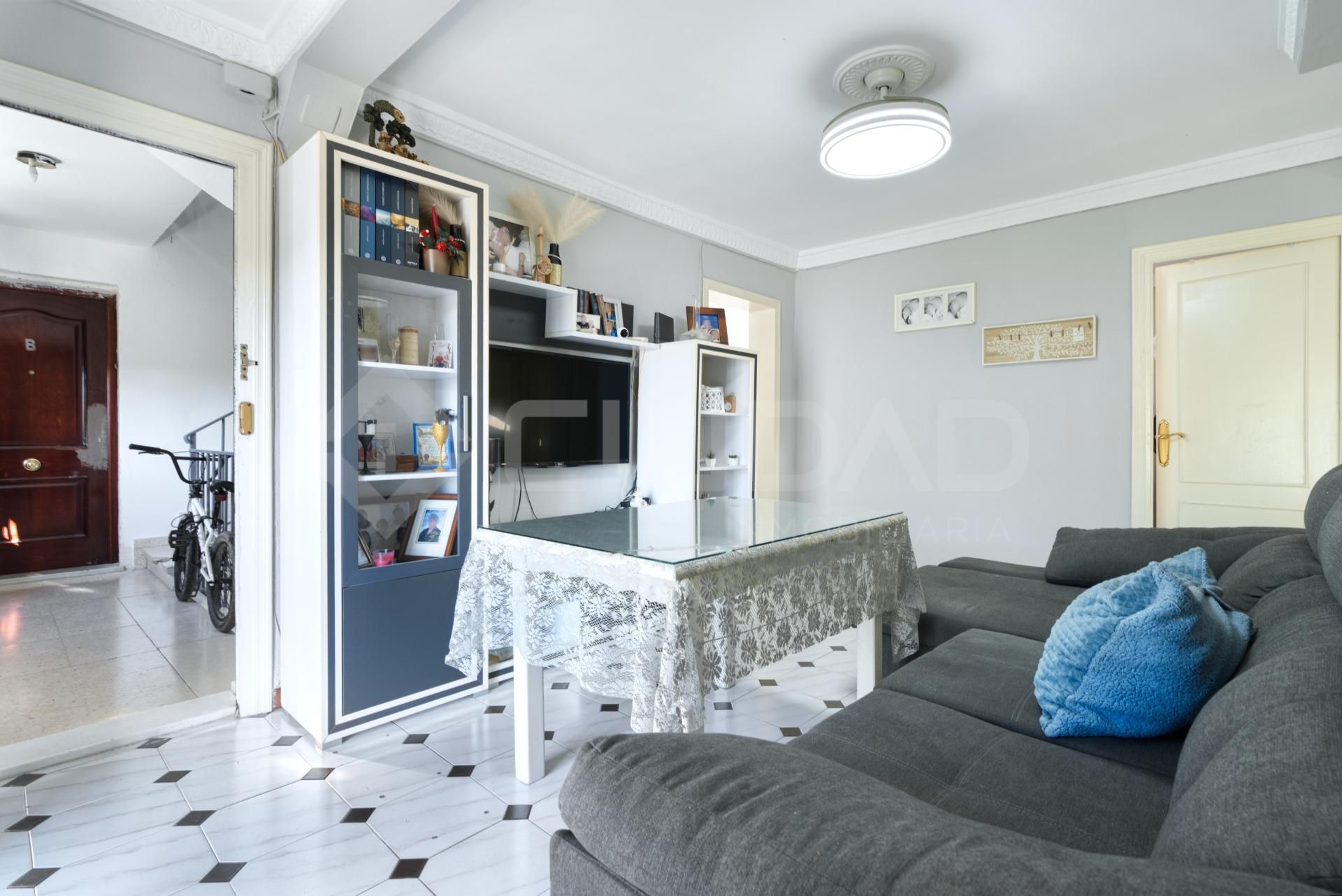 Living room of Apartment for sale in Utrera