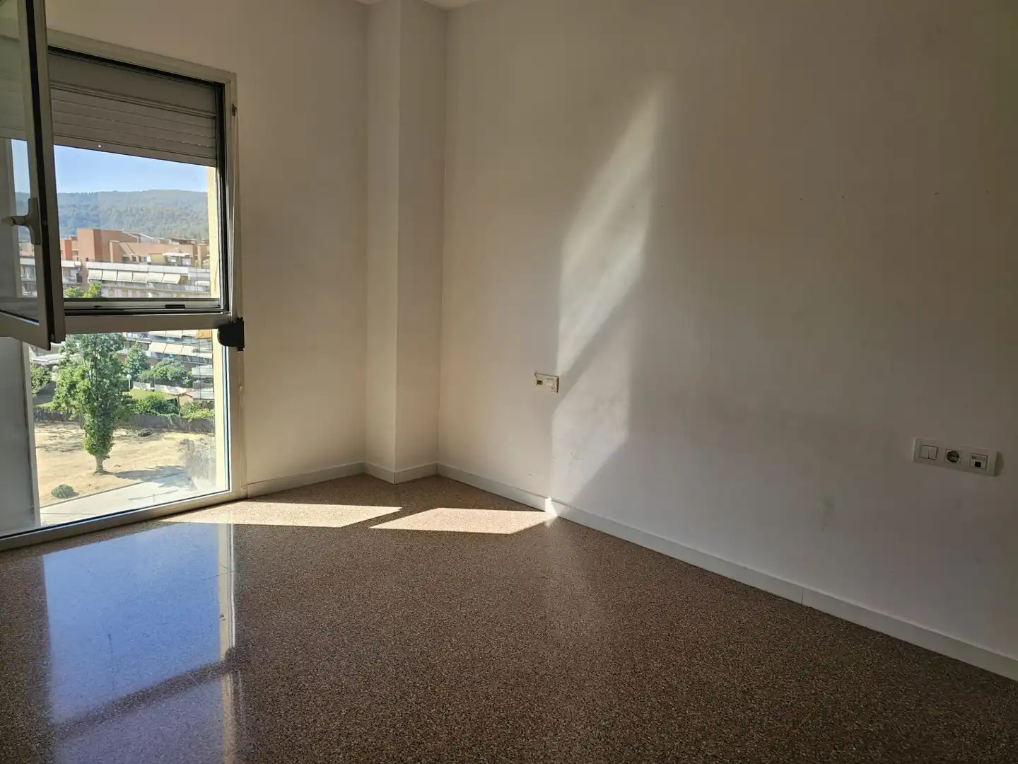 Bedroom of Flat for rent in Sant Andreu de la Barca  with Air Conditioner, Oven and Balcony