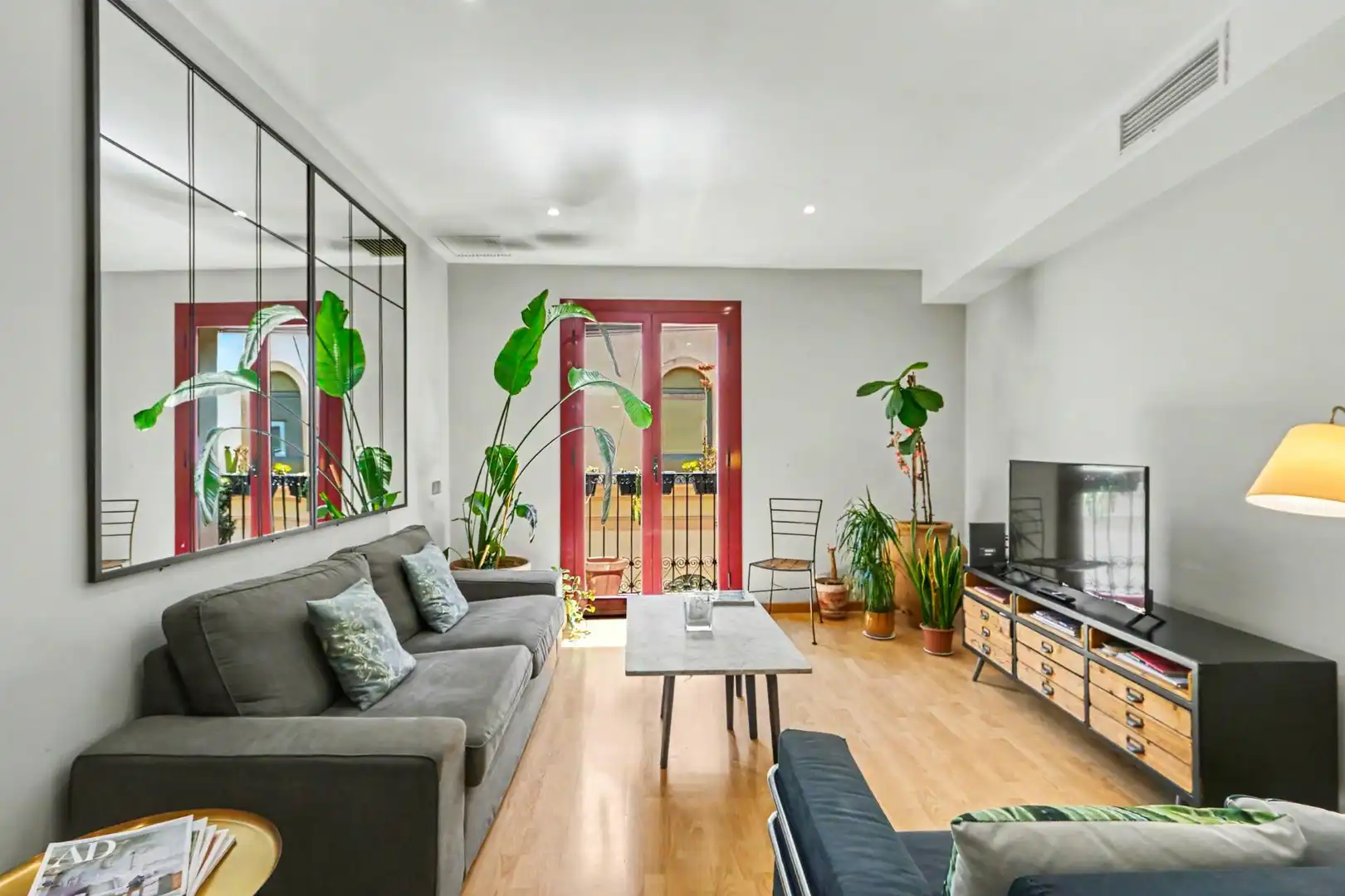 Living room of Flat for sale in Barcelona  with Air Conditioner, Heating and Parquet flooring
