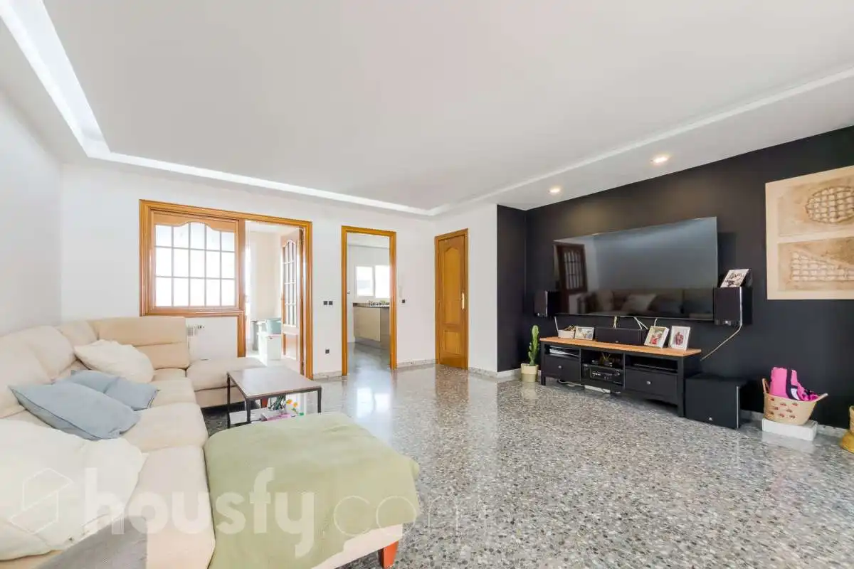 Living room of Houses for sale in Mataró  with Air Conditioner, Heating and Terrace