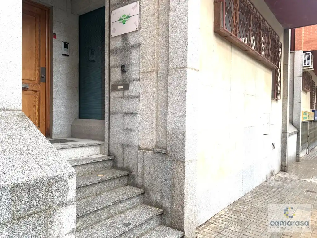 Vista exterior de Oficina en venta en Ávila