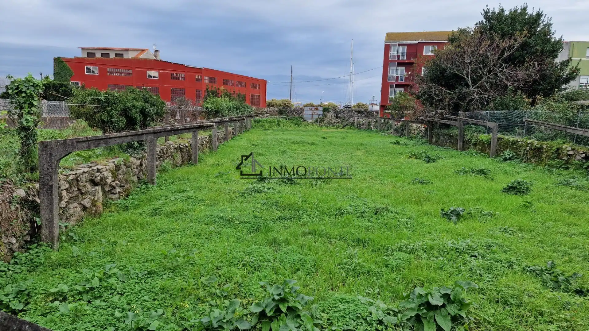 Casa adosada en venda en O Grove   amb Calefacció, Jardí privat i Traster