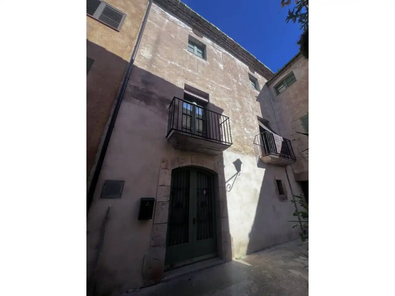 Vista exterior de Casa adosada de alquiler en Avinyonet de Puigventós con Aire acondicionado, Calefacción y Jardín privado
