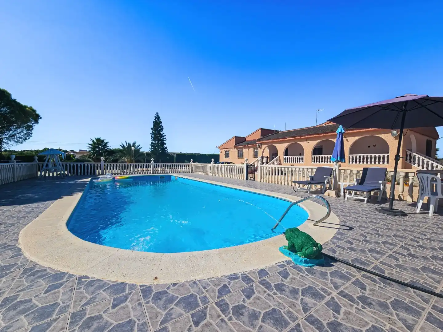 Piscina de Finca rústica en venta en Algorfa con Aire acondicionado, Calefacción y Terraza