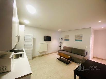 Living room of Flat for sale in  Madrid Capital  with Air Conditioner