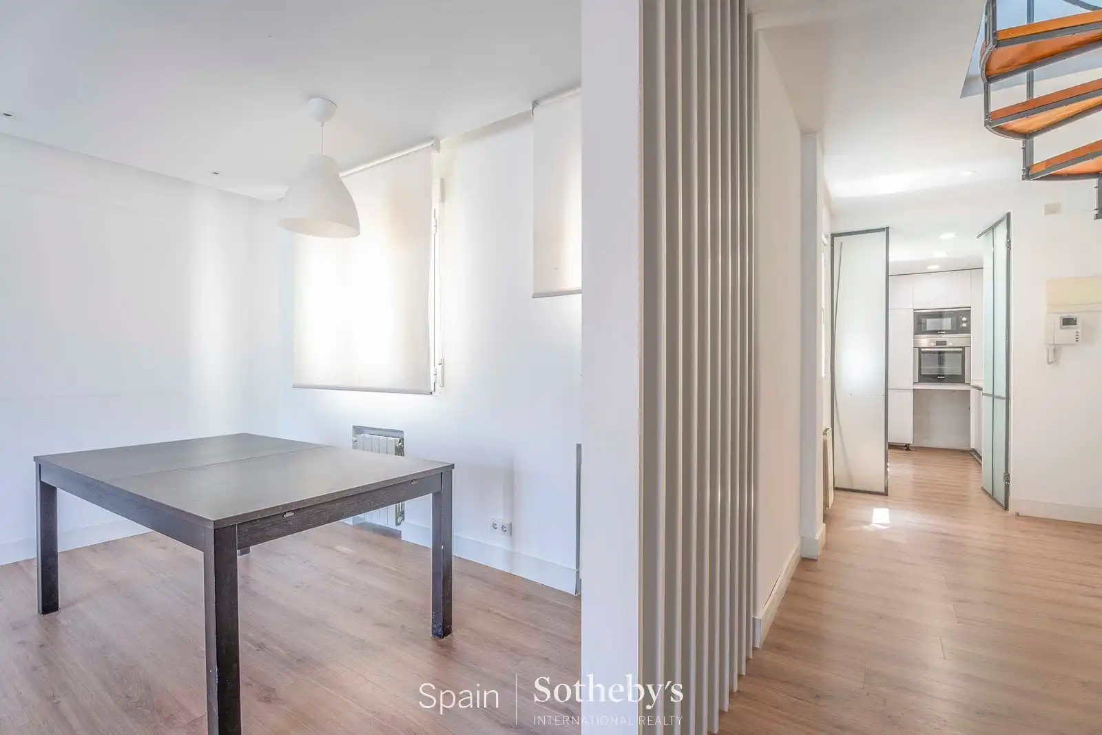Attic for sale in Madrid  with Air Conditioner, Heating and Terrace
