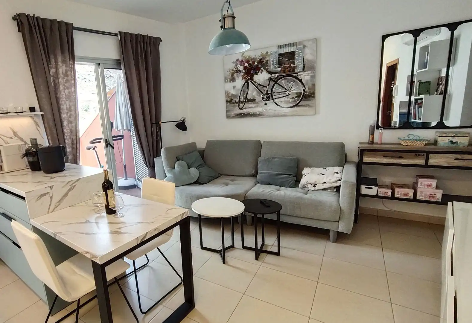 Wohnzimmer von Wohnungen zum Verkauf in Mogán mit Terrasse und Abstellraum