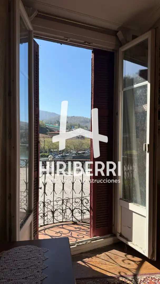 Vista exterior de Piso en venta en Tolosa con Amueblado y Balcón