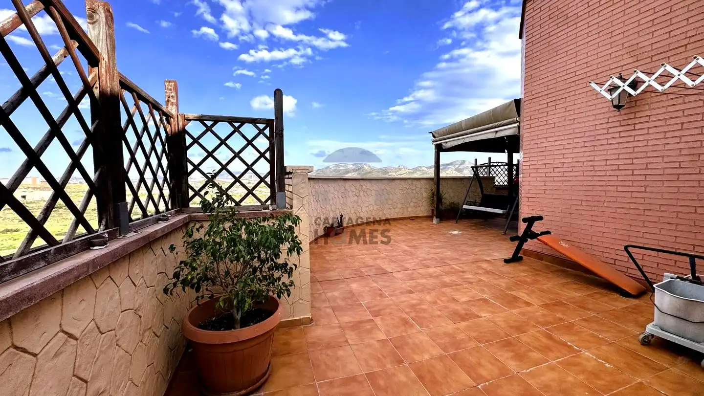 Terraza de Ático en venta en Cartagena con Aire acondicionado, Terraza y Amueblado