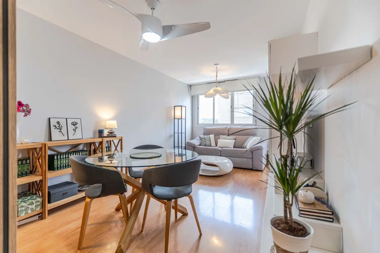 Sala de estar de Piso en venta en Alhendín con Aire acondicionado, Parquet y Trastero