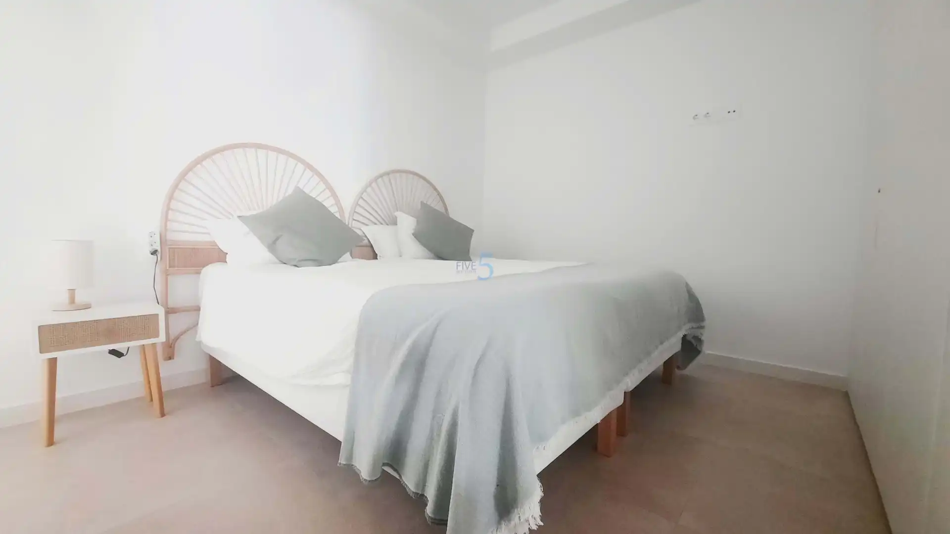 Habitación de Piso en venta en Pilar de la Horadada con Aire acondicionado, Terraza y Piscina
