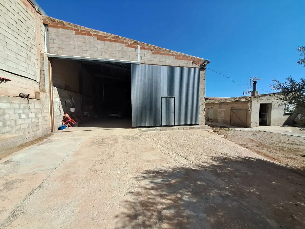 Casa con terraza en venta en Pozohondo, imagen 2