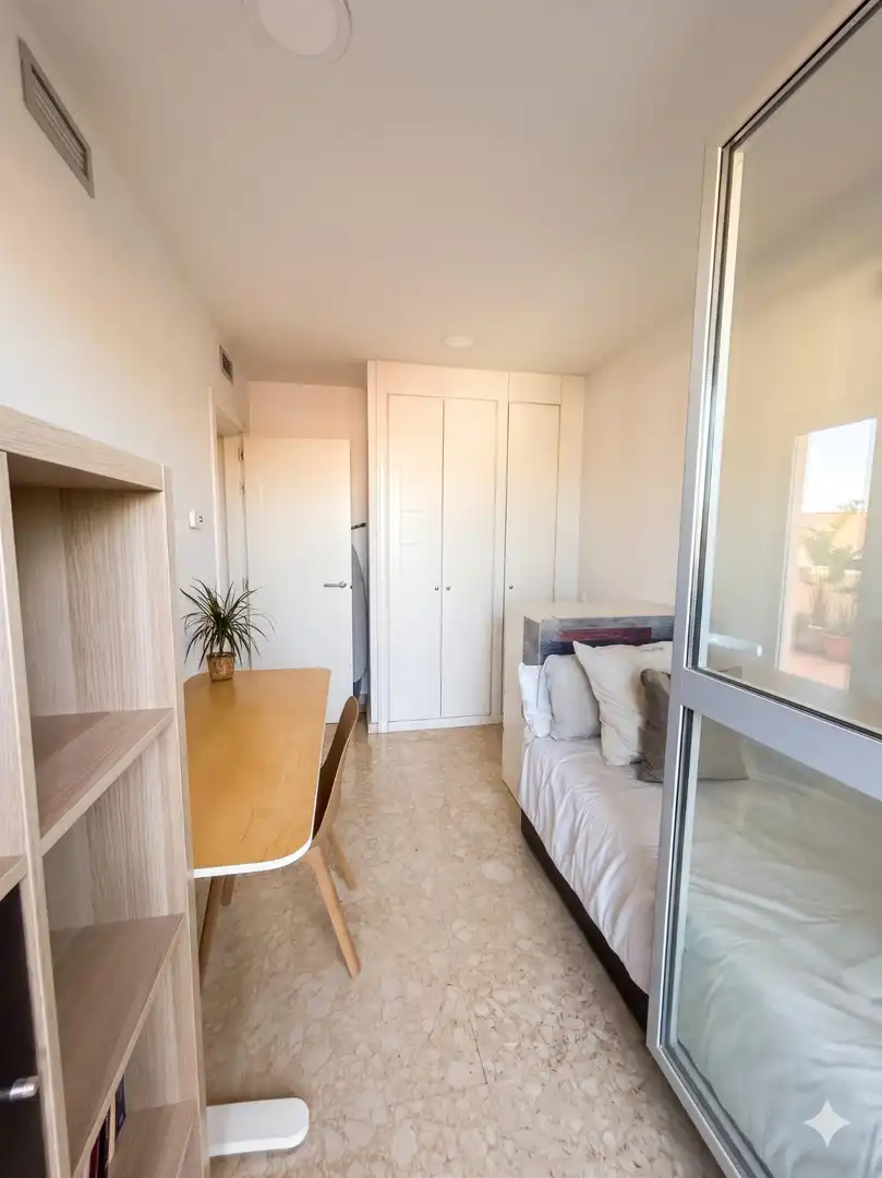 Habitación de Piso para compartir en Madrid con Aire acondicionado, Calefacción y Jardín privado