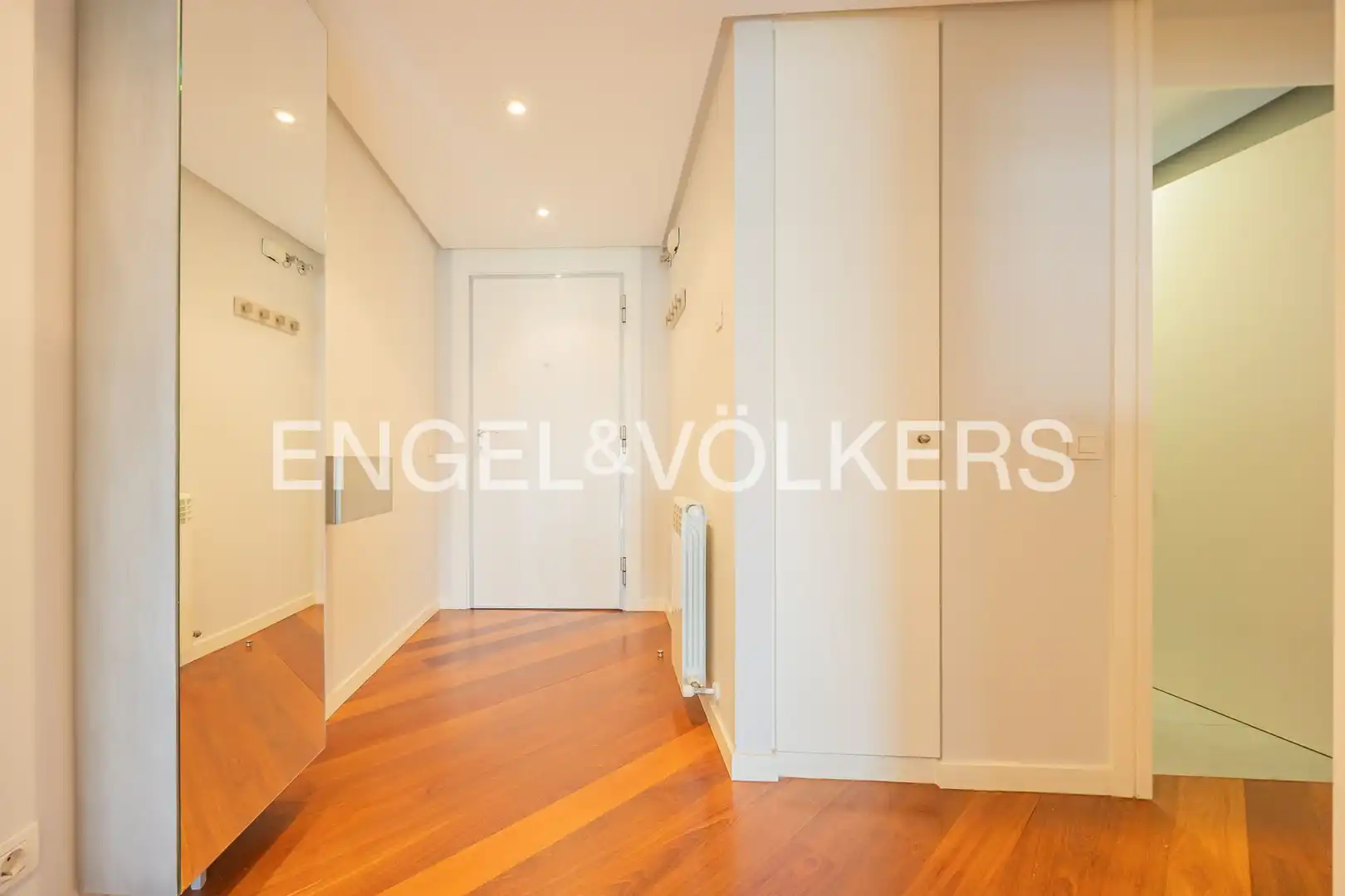 Flat for sale in Bilbao   with Air Conditioner, Heating and Parquet flooring