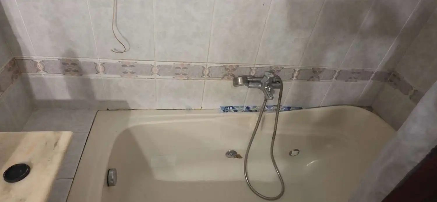 Badezimmer von Wohnung zum Verkauf in Onda