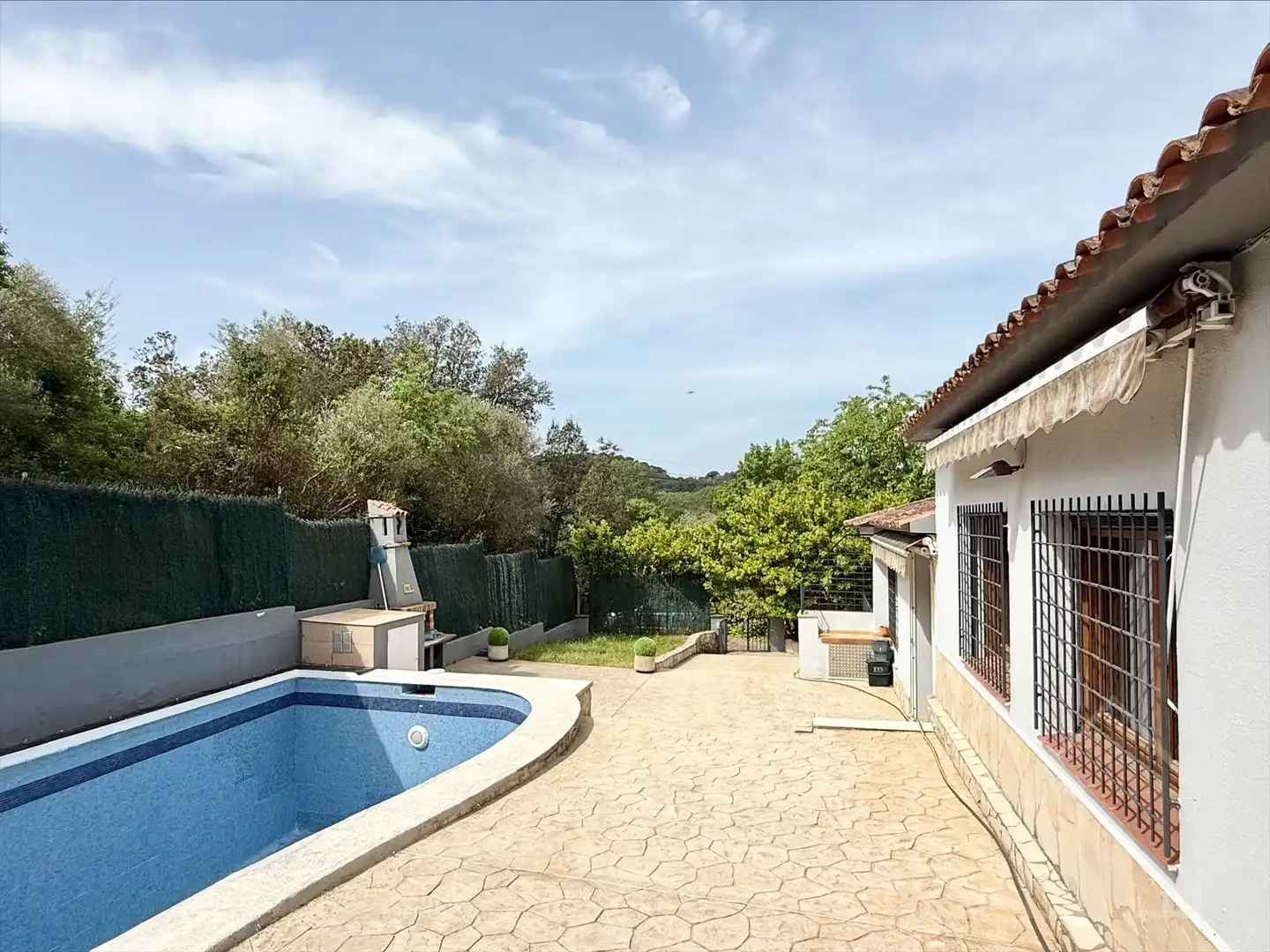 Casa amb piscina en venda a Quart, imagen 2