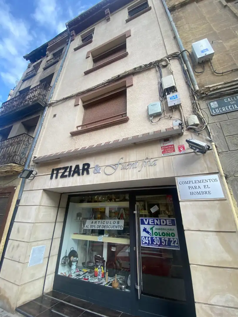 Casa en venta en Calle Lucrecia Arana 79