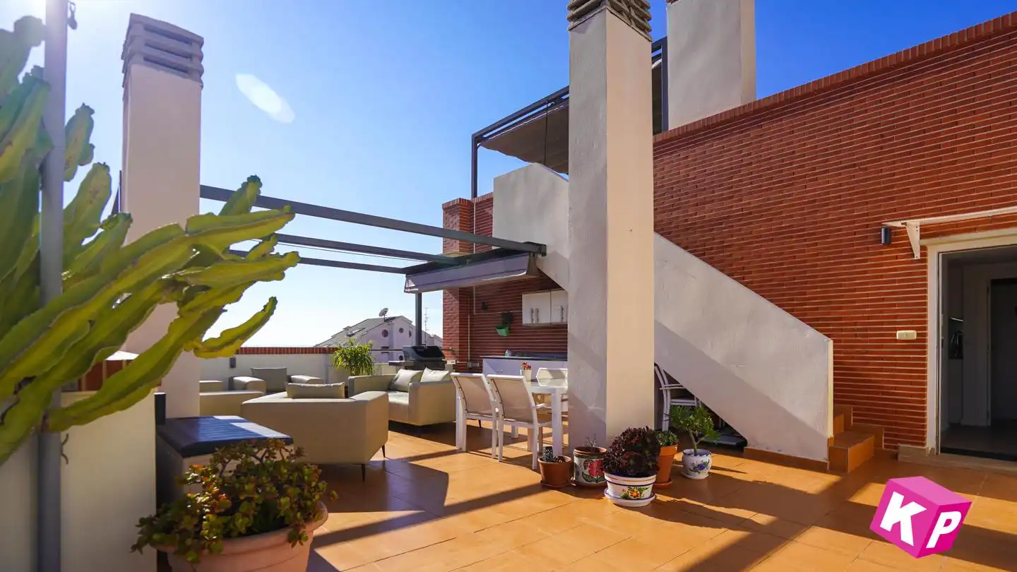 Terrasse von Wohnung zum Verkauf in Santa Pola mit Klimaanlage, Heizung und Terrasse