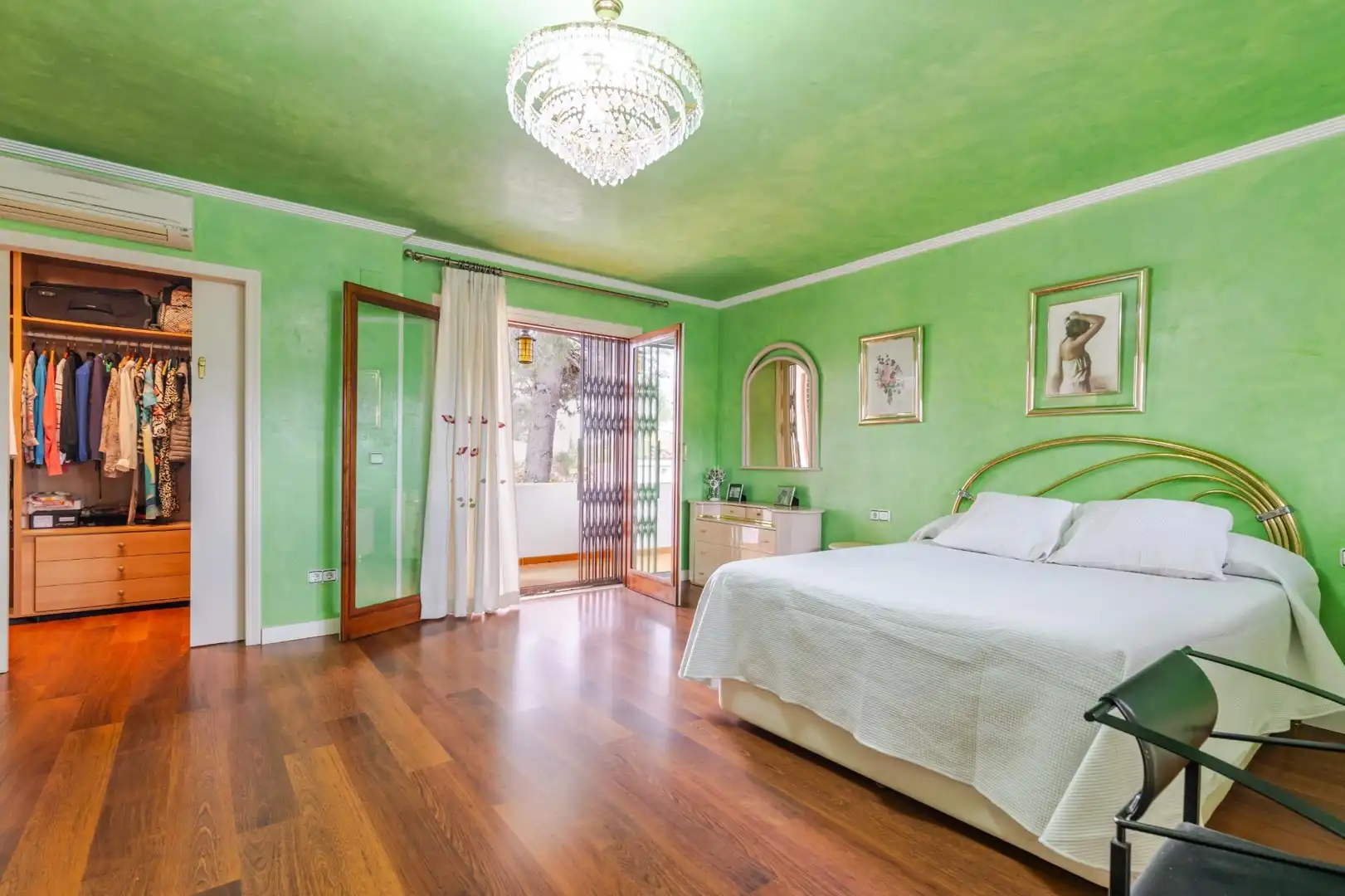 Bedroom of Houses for sale in L'Eliana  with Air Conditioner, Heating and Private garden