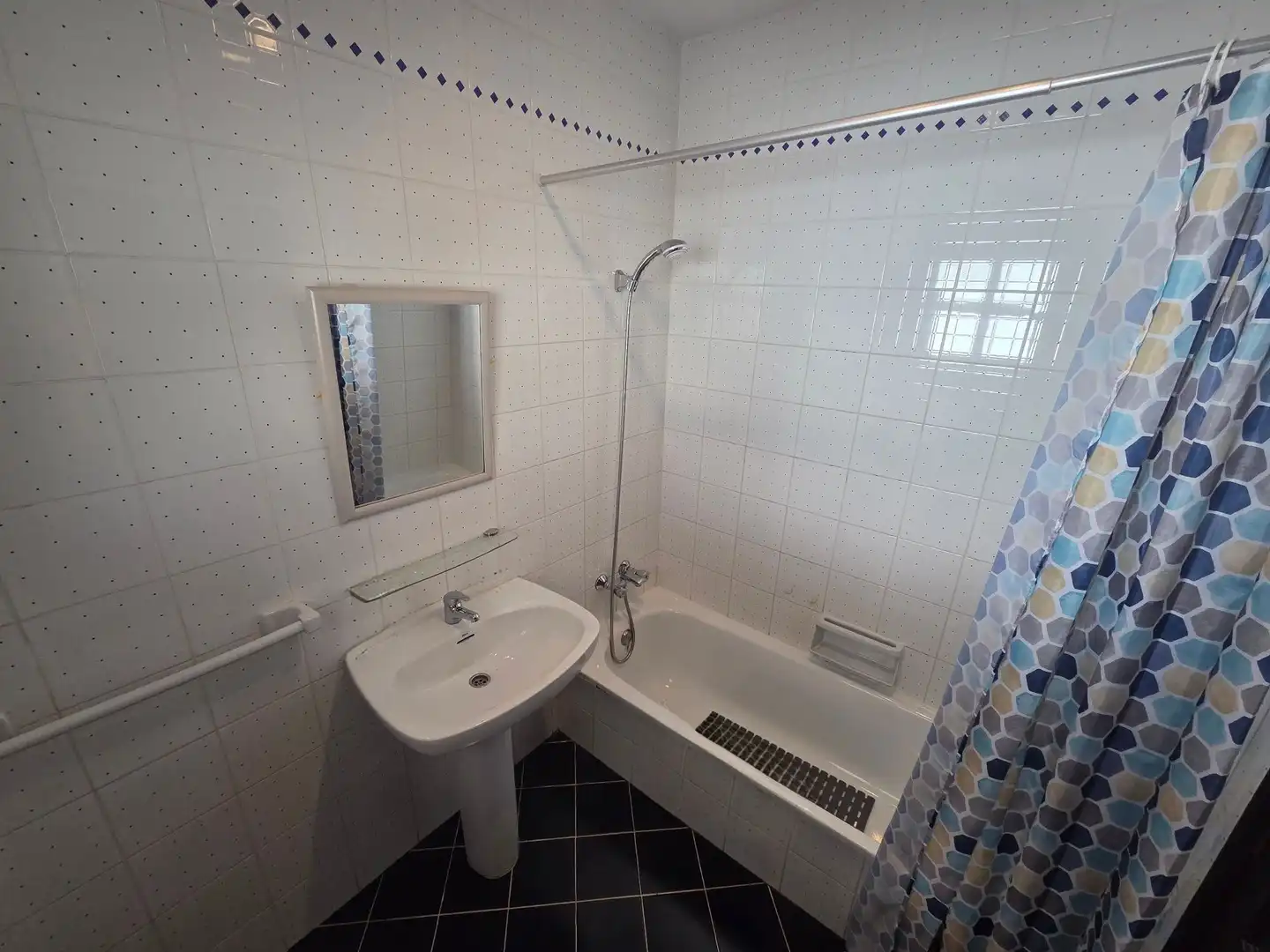 Baño de Apartamento en venta en Tuineje con Terraza, Amueblado y Piscina comunitaria