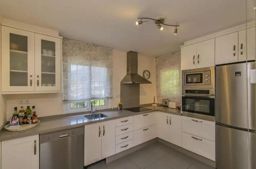 Kitchen of Houses for sale in Marbella  with Air Conditioner, Private garden and Terrace