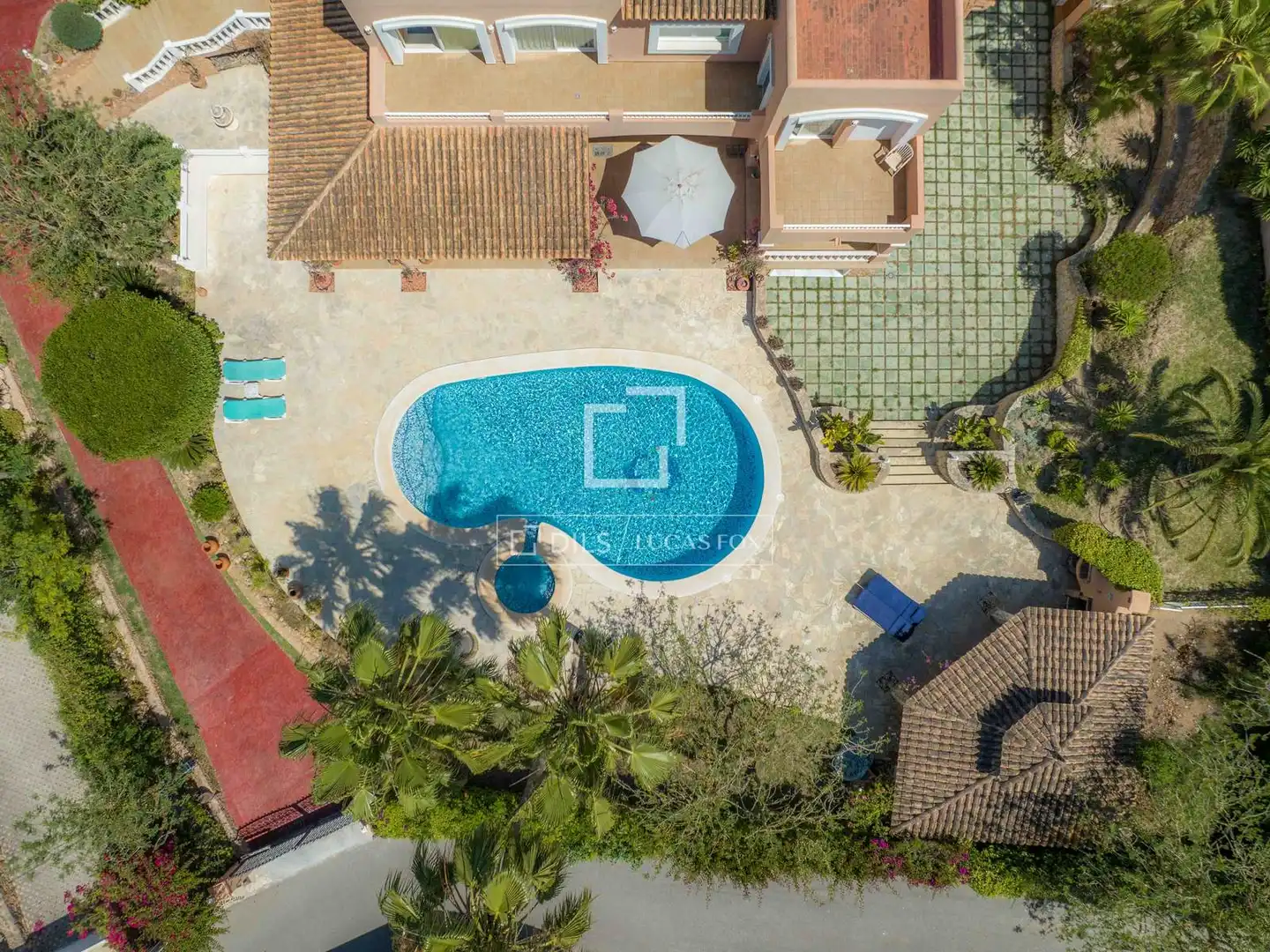 Piscina de Casa o chalet en venta en Santa Eulària des Riu con Aire acondicionado, Calefacción y Jardín privado