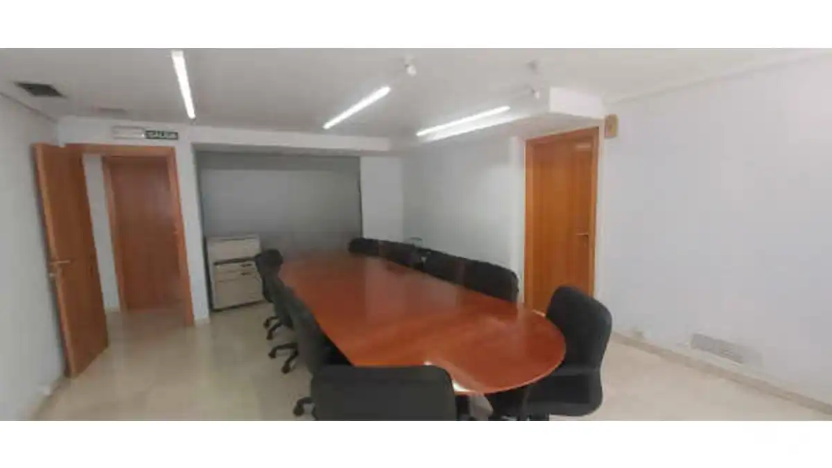 Local en venta en OSCAR ESPLÁ, 4, Ensanche - Diputación