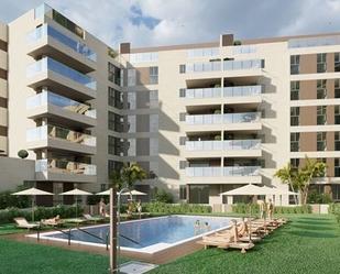 Vista exterior de Pis en venda en Roquetas de Mar amb Aire condicionat, Terrassa i Piscina comunitària