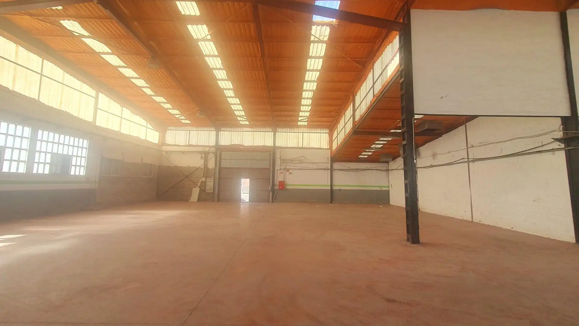 Nave industrial in affitto a Valle de Trápaga-Trapagaran, imagen 3