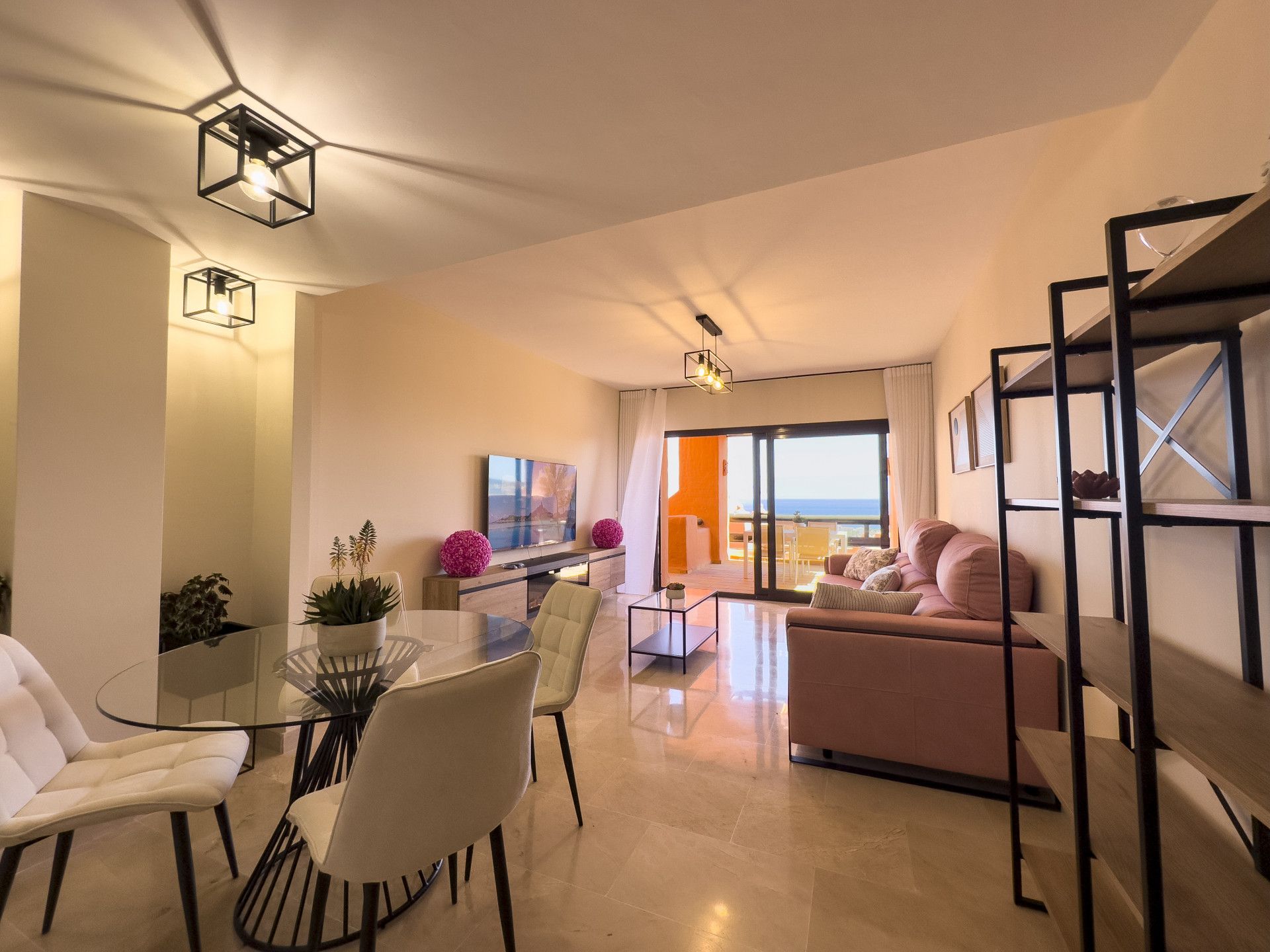 Sala de estar de Apartamento en venta en Manilva con Aire acondicionado, Calefacción y Terraza