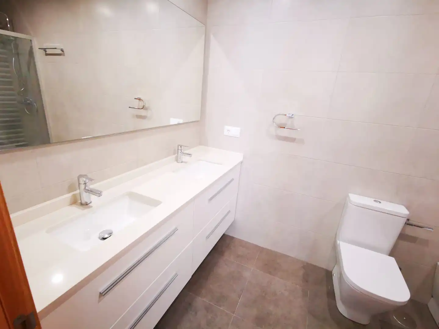 Baño de Piso de alquiler en Ferrol con Calefacción, Terraza y Trastero