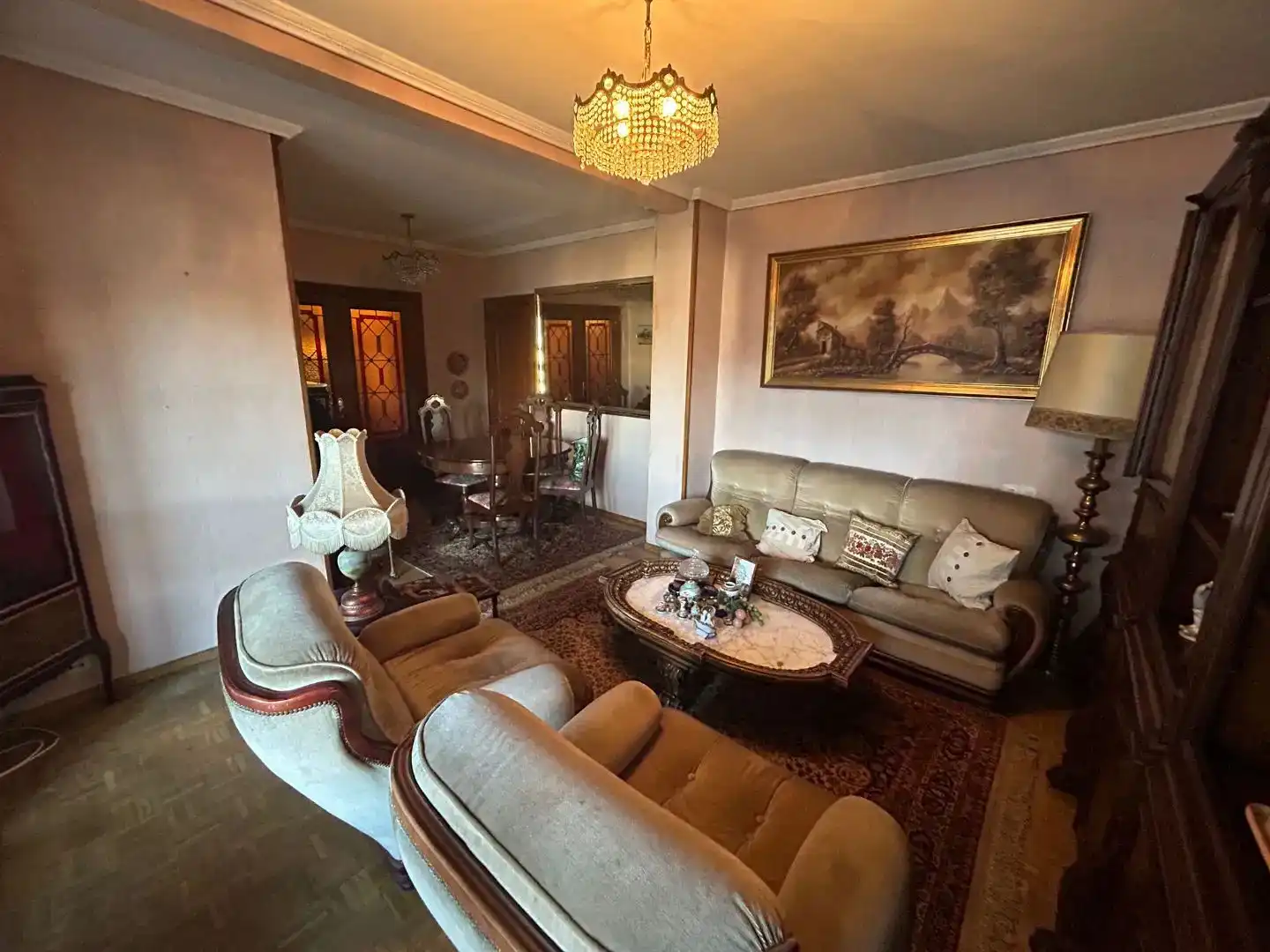 Sala d'estar de Pis en venda en Oviedo  amb Balcó