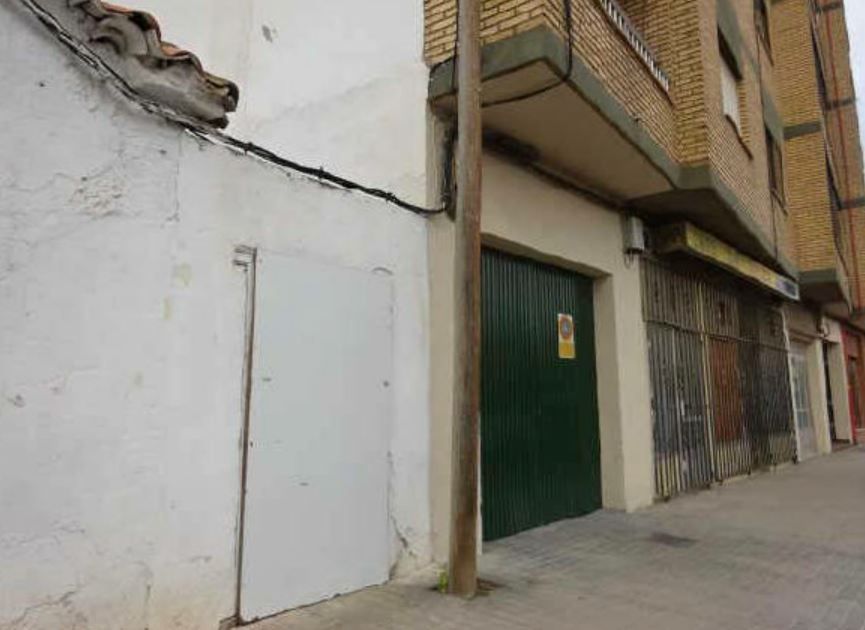 Vista exterior de Garatge en venda en Socuéllamos