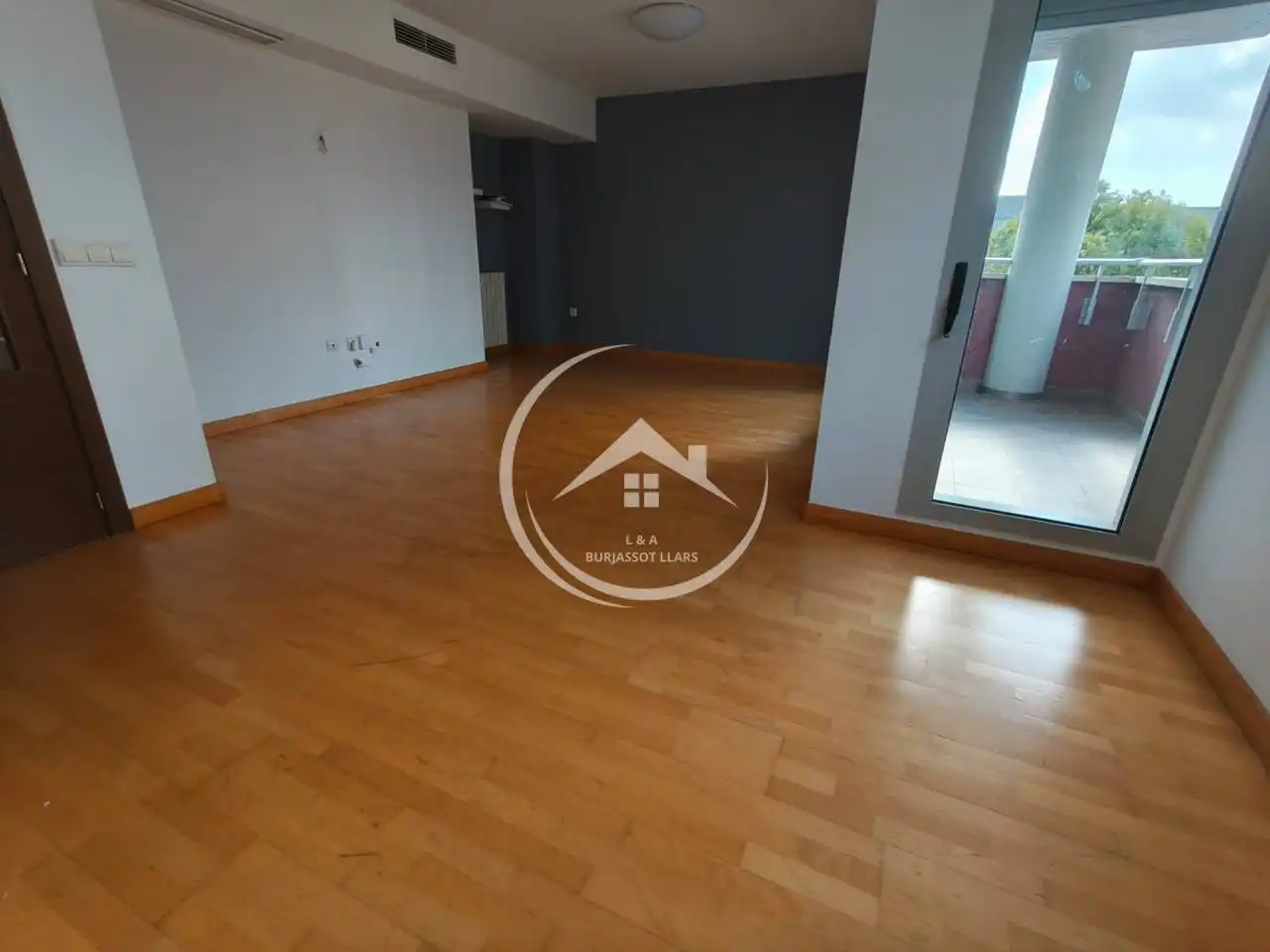 Vista exterior de Piso en venta en Burjassot con Aire acondicionado, Calefacción y Parquet