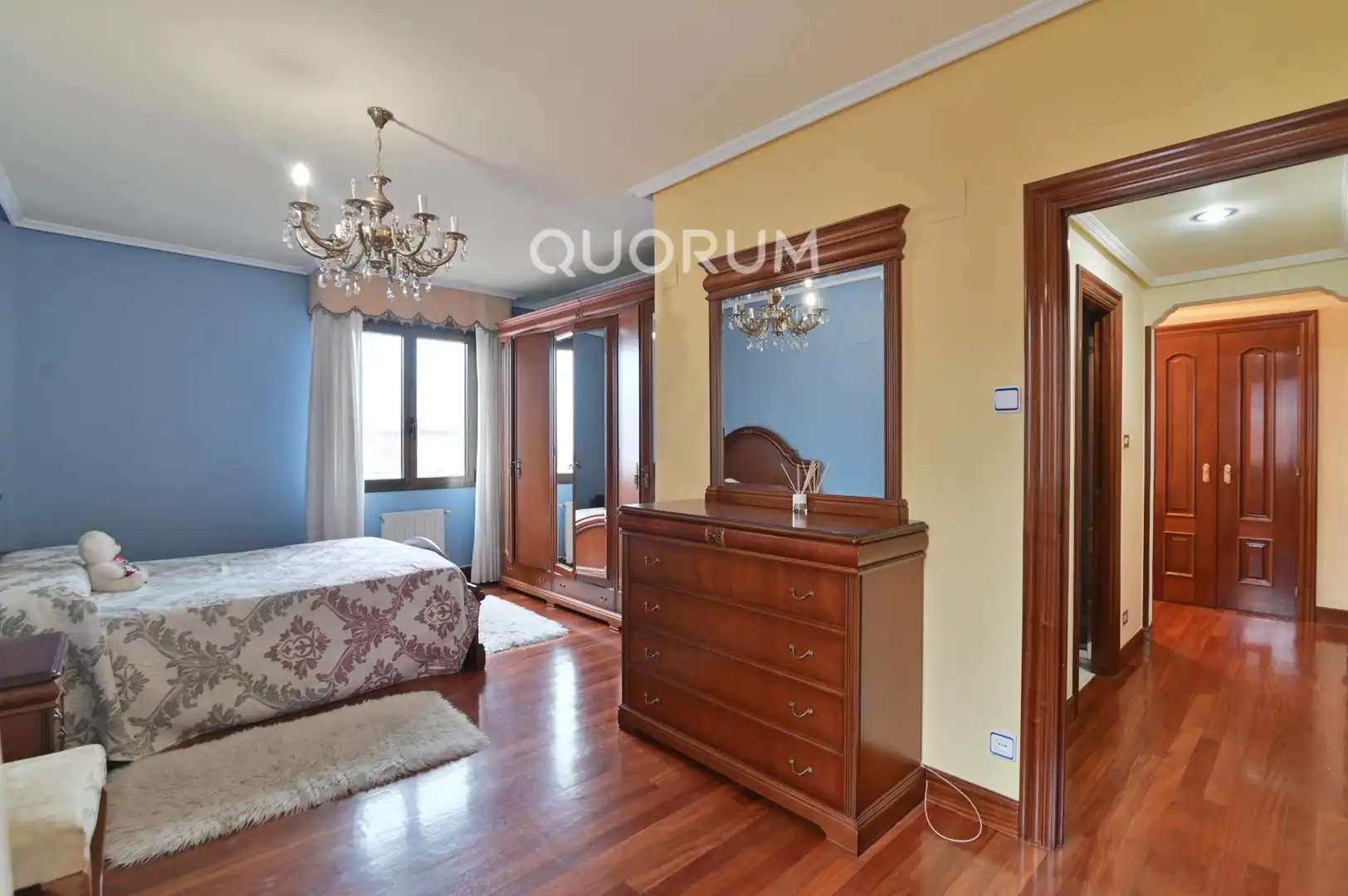 Habitación de Piso en venta en Bilbao  con Calefacción, Terraza y Amueblado