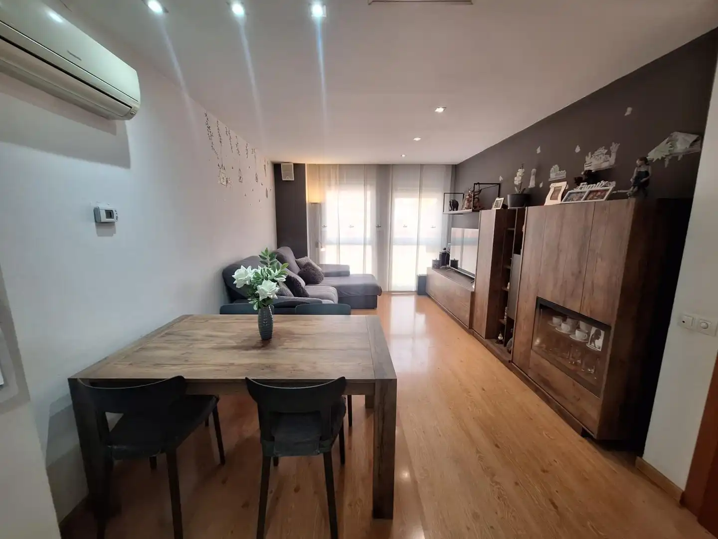 Flat with lift for sale in Centre - Sant Oleguer, imagen 3