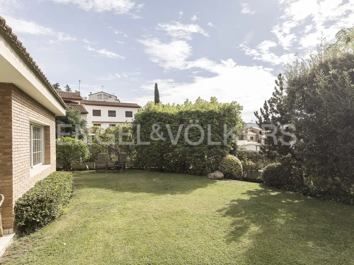 Jardí de Casa o xalet en venda en Sant Just Desvern amb Aire condicionat, Calefacció i Jardí privat