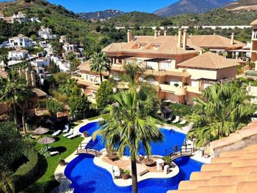 Piso con ascensor en venta en Nueva Andalucía
