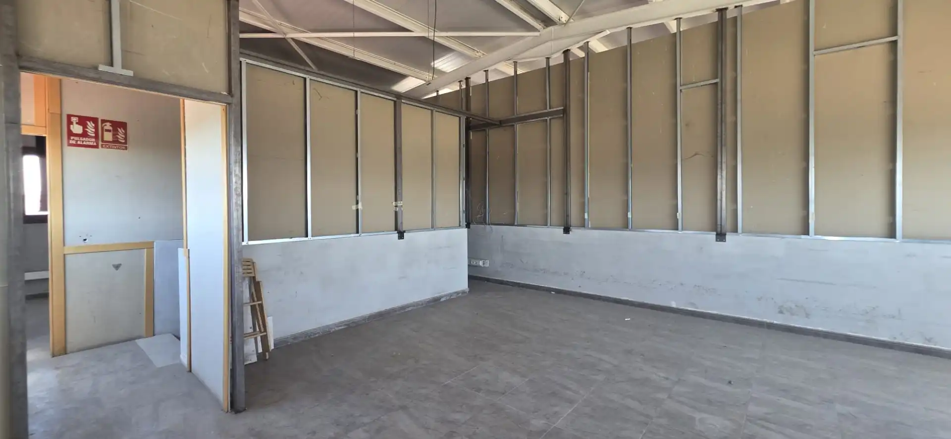 Nau industrial de lloguer a Camino del Cementerio, Nuevo Baztán - pueblo
