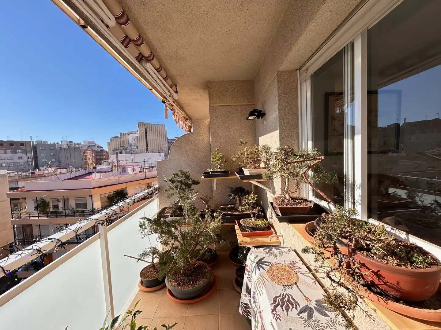Terraza de Piso en venta en Reus con Amueblado, Horno y Lavadora