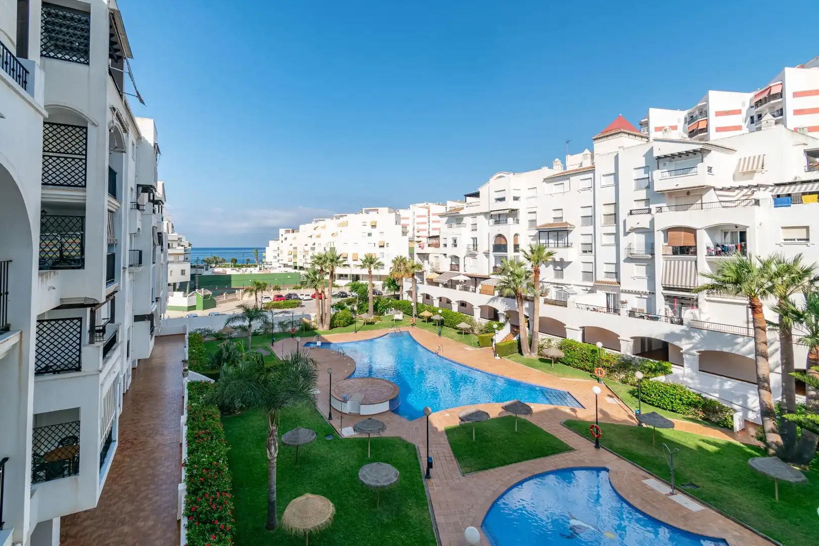 Exterior view of Flat for sale in Salobreña  with Private garden, Terrace and Furnished