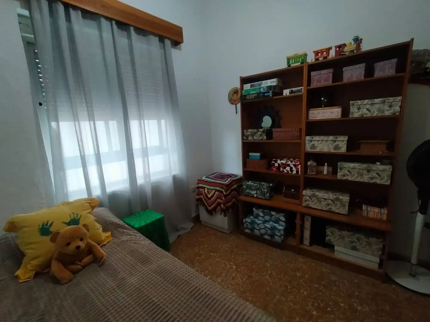 Schlafzimmer von Dachboden zum Verkauf in La Línea de la Concepción mit Terrasse und Abstellraum