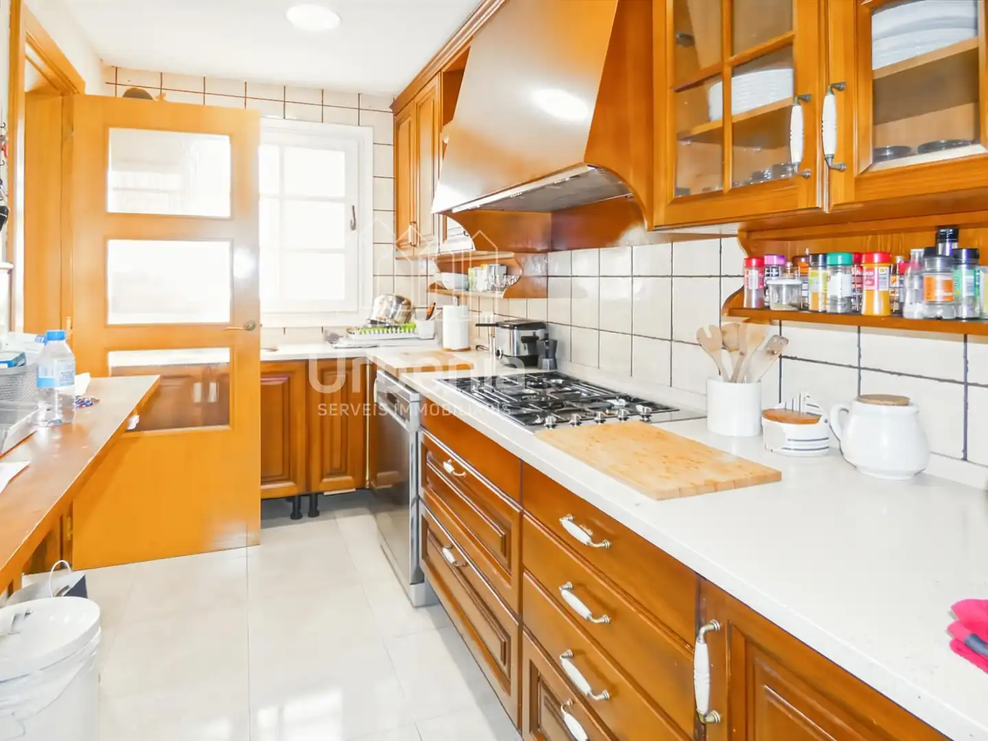 Cuina de Casa o xalet en venda en Mataró amb Aire condicionat, Calefacció i Terrassa