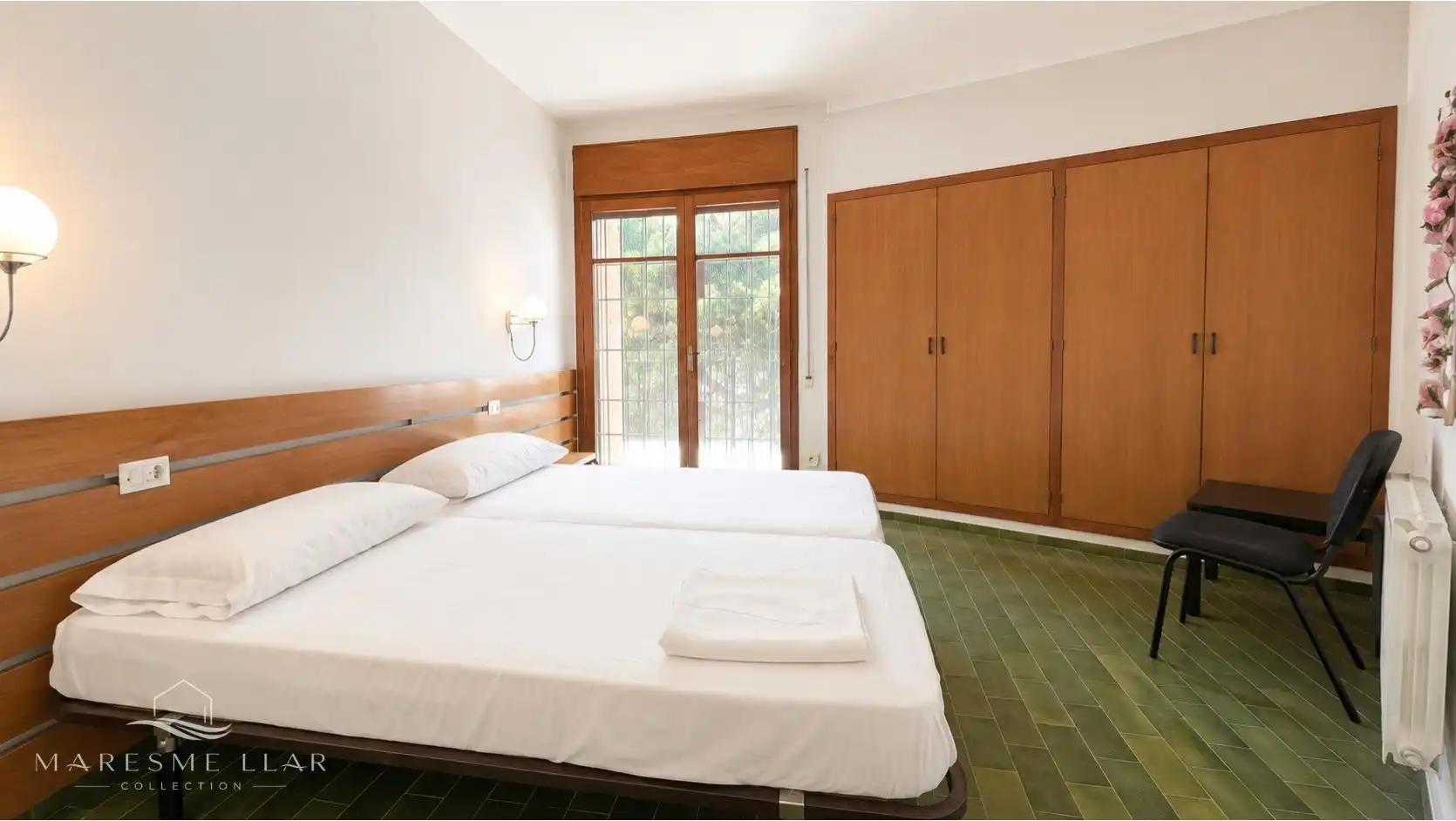 Dormitori de Casa o xalet en venda en Sant Pol de Mar amb Jardí privat i Piscina