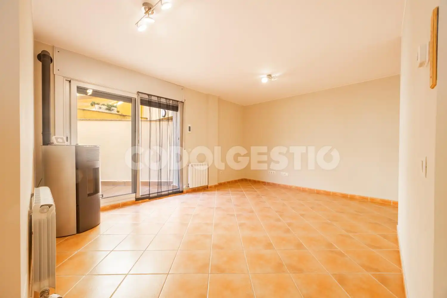 Piso en venta en Montesquiu con Terraza