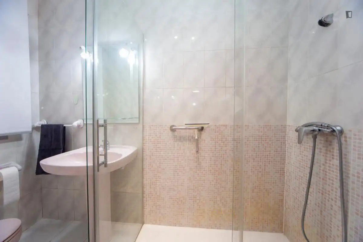 Room in Pajaritos