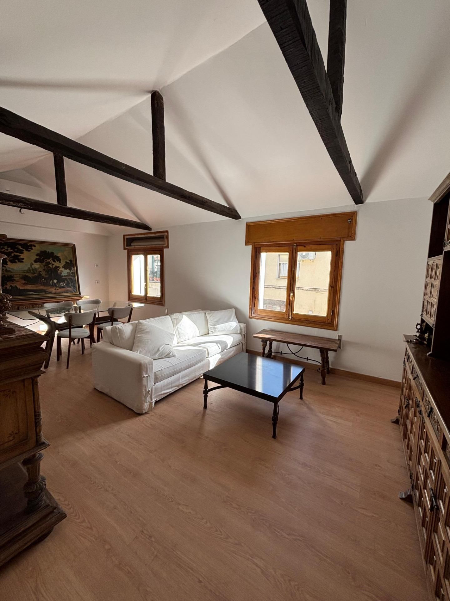 Sala de estar de Apartamento de alquiler en Chinchón con Aire acondicionado y Calefacción