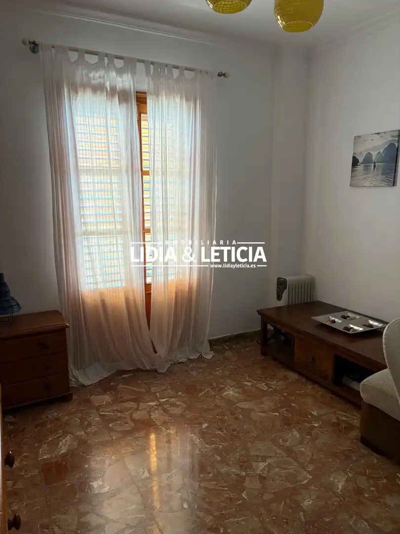 Dormitori de Casa o xalet en venda en Alcalá de Guadaira amb Aire condicionat, Traster i Piscina